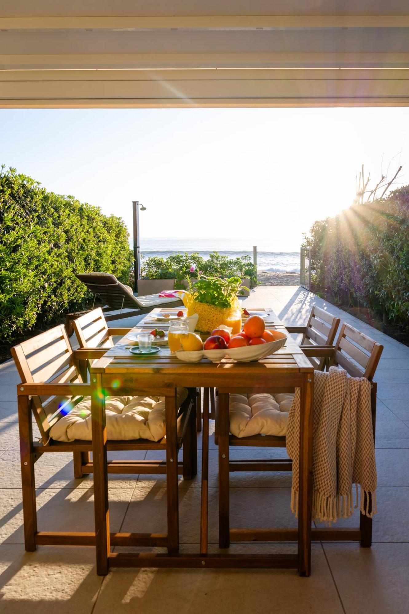 Casamare Una Casa Sulla Spiaggia Nelle Marche Porto Potenza Picena Exterior foto